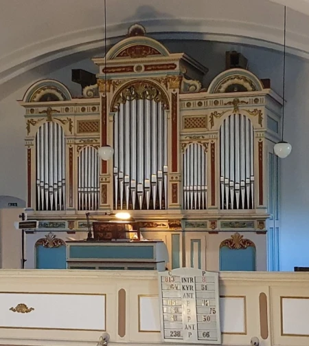 Komorní Lhotka, evang. kostel