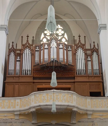 Litomyšl, Povýšení sv. Kříže