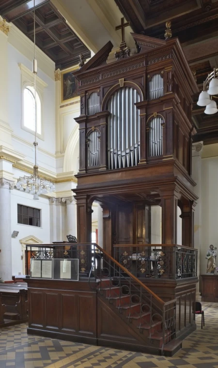 Ostrava, Božského Spasitele, dolní varhany