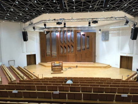 Pardubice, Sukova síň