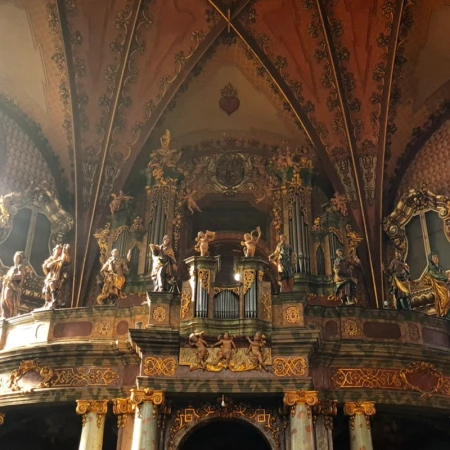 Praha, Nanebevzetí P. Marie a sv. Karla Velikého (Karlov)