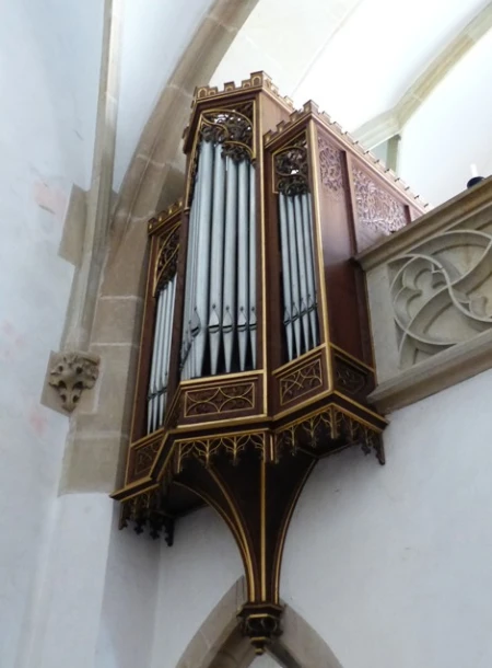 Bouzov, hradní kaple &ndash; varhany