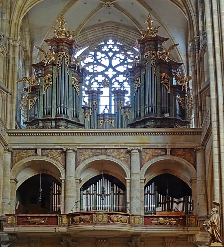 Praha, sv. Víta, Václava a Vojtěcha, Wohlmutova kruchta, dolní varhany &ndash; varhany