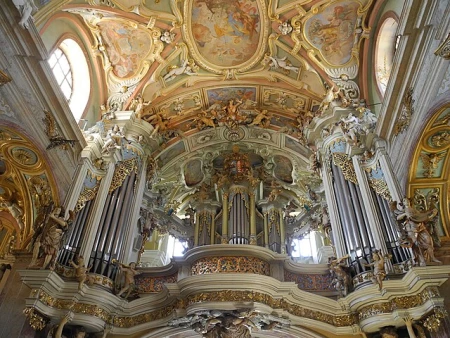 Olomouc, Navštívení P. Marie (Svatý Kopeček), hlavní kůr &ndash; varhany