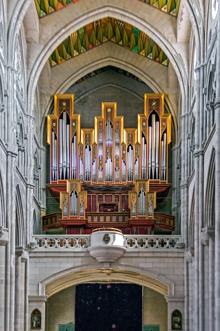 Madrid (ES), P. M. Almudenské &ndash; varhany