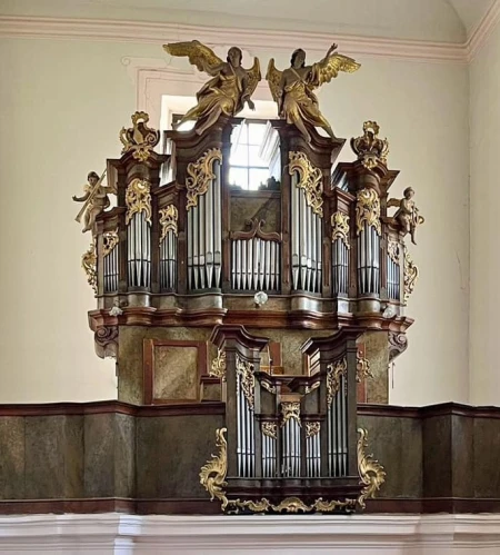 Mělník, kostel sv. Vavřince (Pšovka)